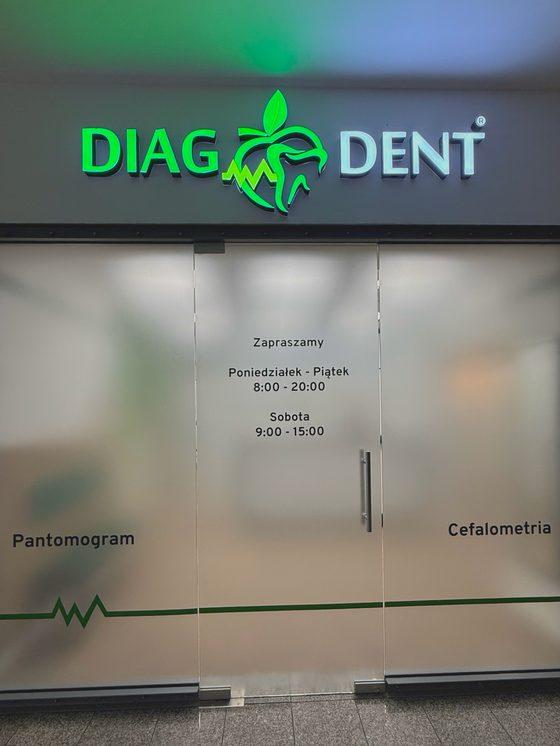 Wejście do pracowni Diagdent Katowice